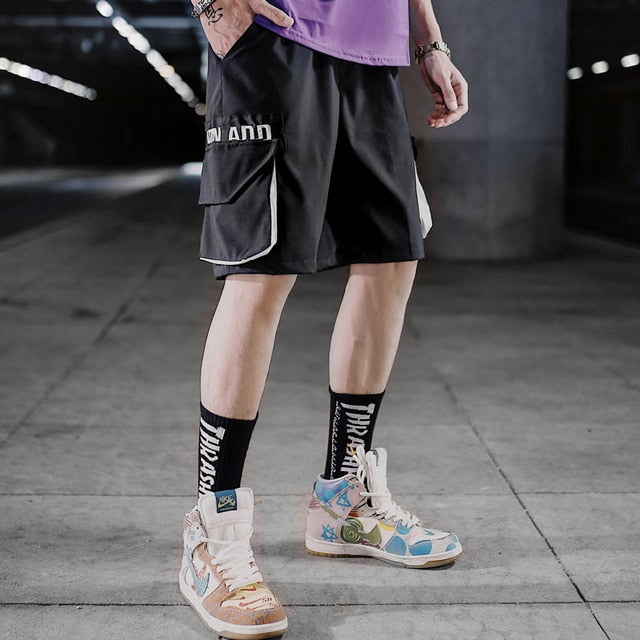 Streetwear Men's Shorts Knee Length Summer New Fashion Printed Hiphop Men Short Pants Mens Beach Pants Loose Leisure